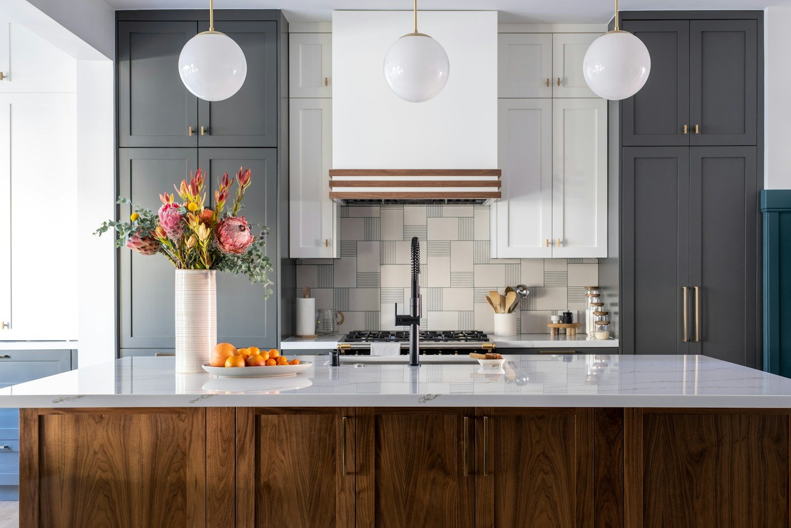 Carrara Elegance Honed Marble